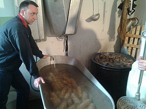 2012-03-03 13.56.23.jpg